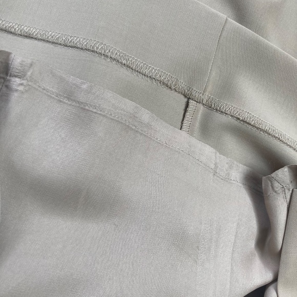 VASTO ITALIAN WOOL MIDI SKIRT Banana  Republic Size 0 - Picture 4 of 7